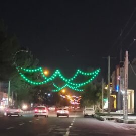 اجرای نورپردازی شهری، نصب المان و پرچم به مناسبت میلاد امام رضا (ع) در بلوار امام رضا (ع)