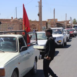 استقبال مردم منطقه نوق  از کاروان جمع آوری کمک های موکب امام علی علیه السلام